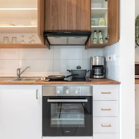 Moon Light 1-bedroom In アパート