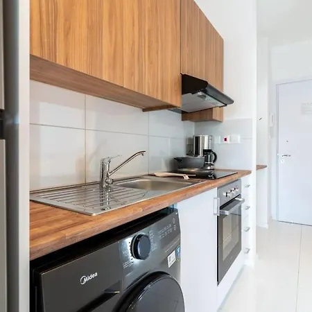 Moon Light 1-bedroom In Larnaca