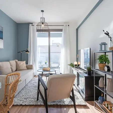 Moon Light 1-bedroom In *