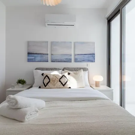 Moon Light 1-bedroom In Apartment Larnaca