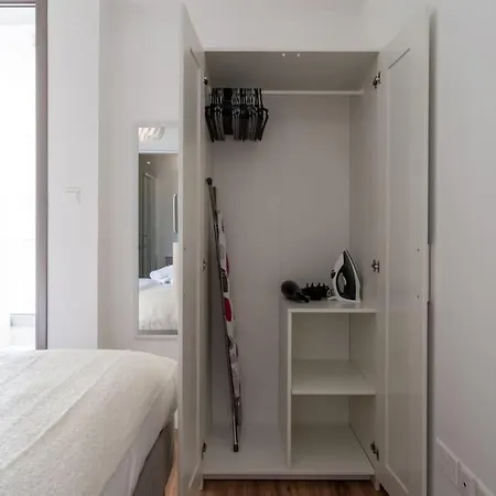 Moon Light 1-bedroom In Apartment