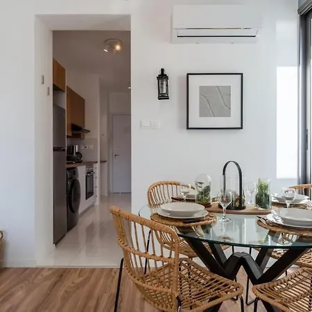 Moon Light 1-bedroom In Apartment