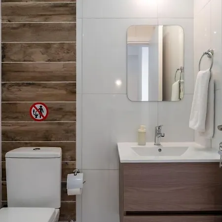 Apartment Moon Light 1-bedroom In Larnaca