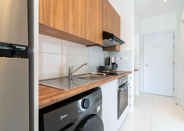 Moon Light 1-bedroom In Larnaca