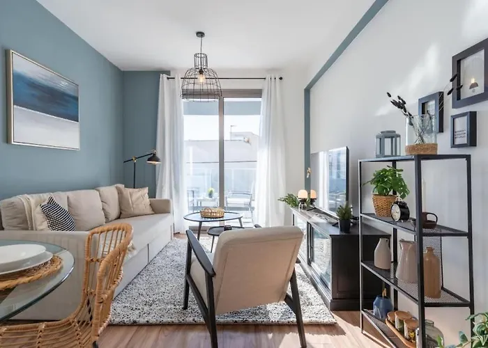 Moon Light 1-bedroom In *