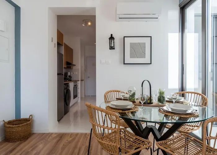 Moon Light 1-bedroom In Apartment